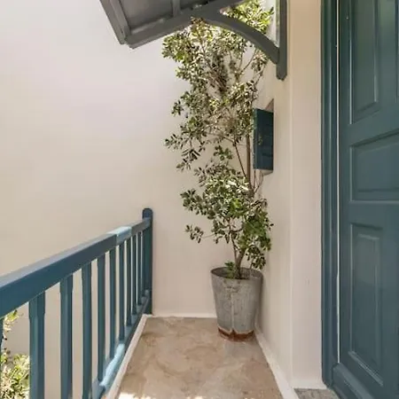 Beautiful, Sunny In Appartement *