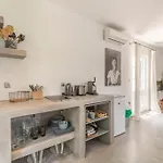 Beautiful, Sunny In Διαμέρισμα *