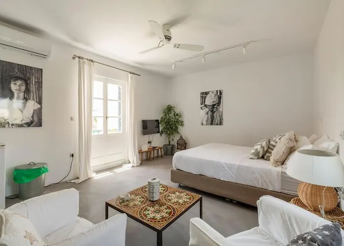 Beautiful, Sunny In Apartamento